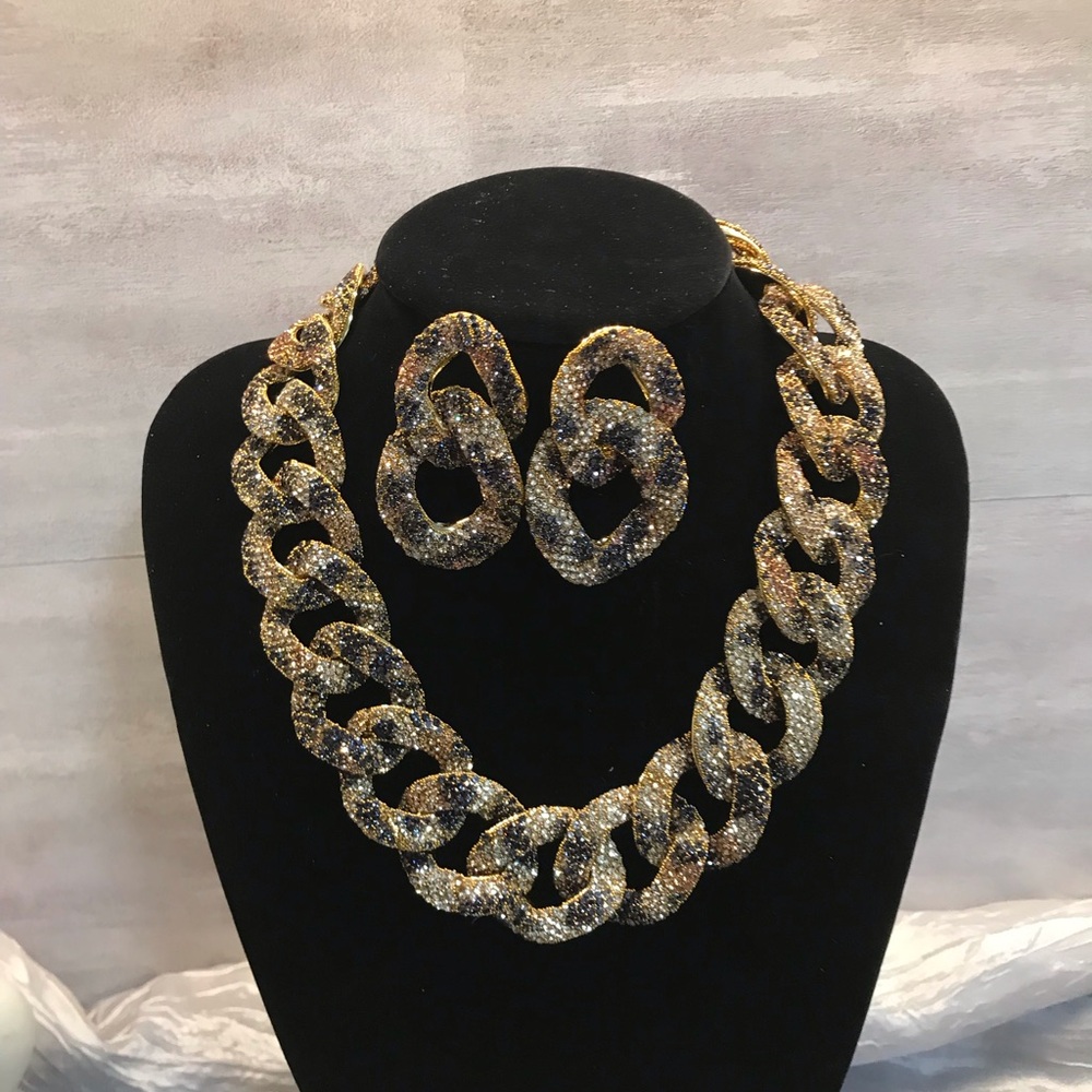 Gold and Black Statement Necklace and Earring Set - Picture 15 of 16